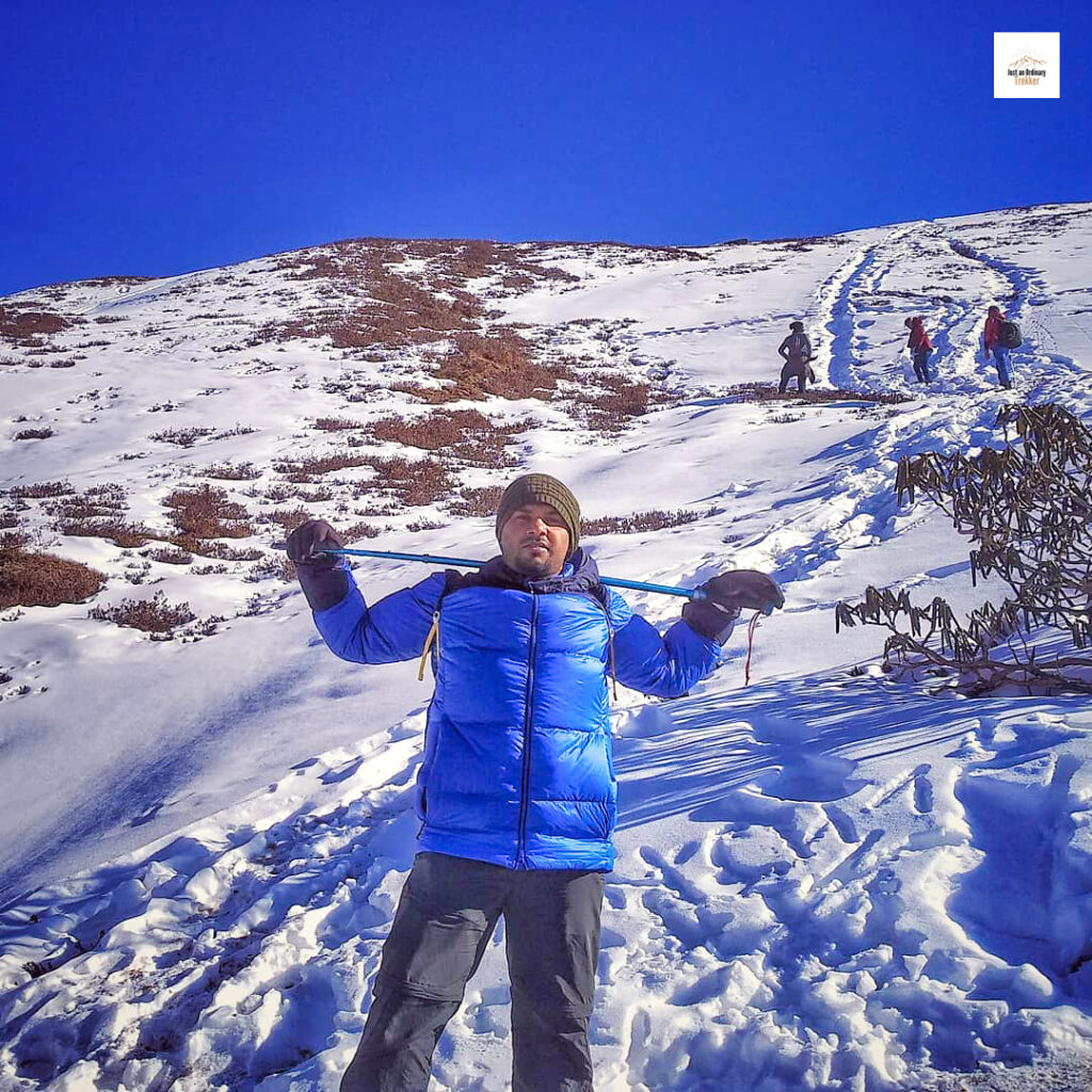 Hiking towards Chandrashila after crossing the Tungnath Temple!