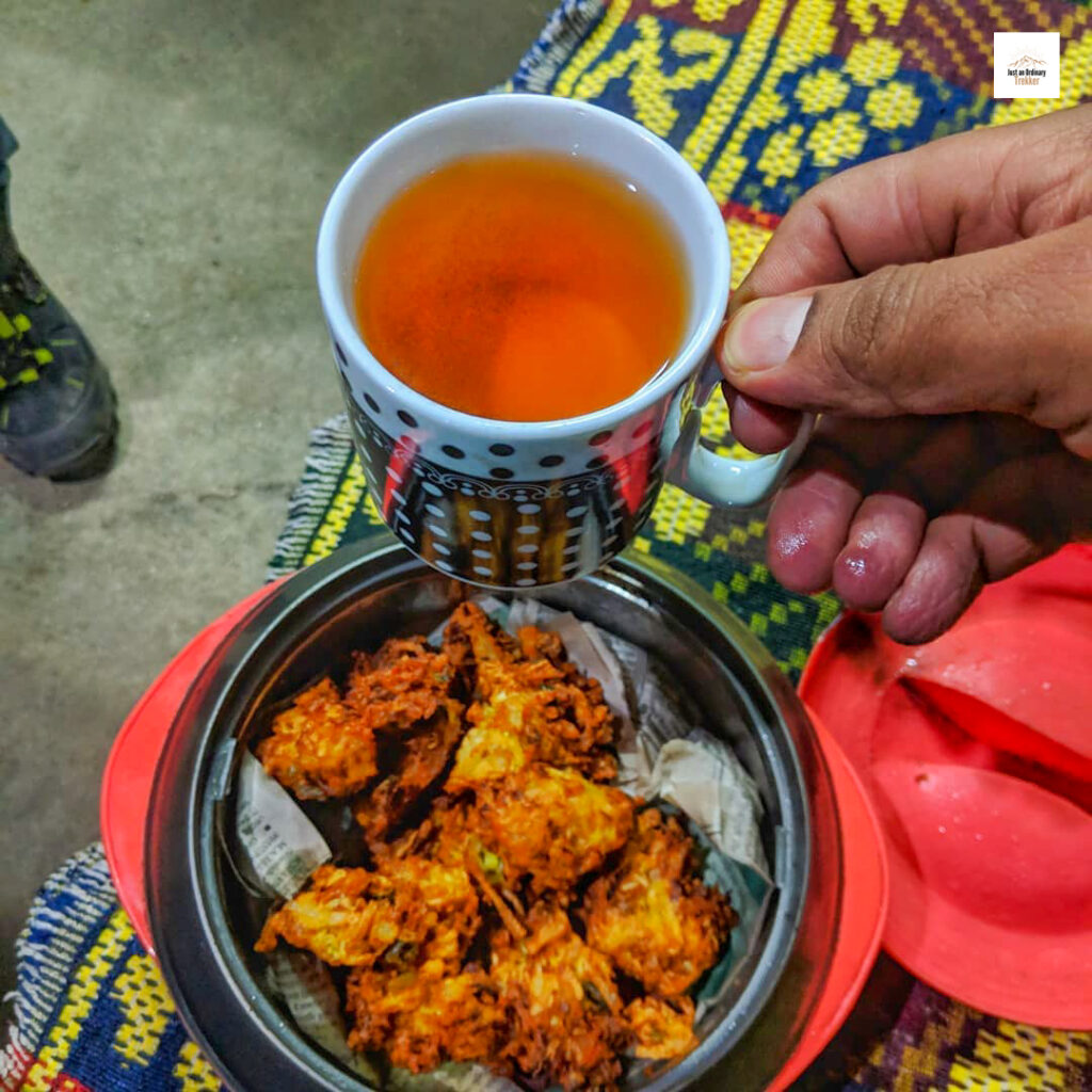 There is no luxury quite like hot Chai and Pakoras after a long day on the trails. It’s the ultimate mountain comfort food! This little moment of bliss was captured at our stay in Tumling during the Sandakphu Trek, with the cold wind outside and a warm plate in hand. Pure perfection.