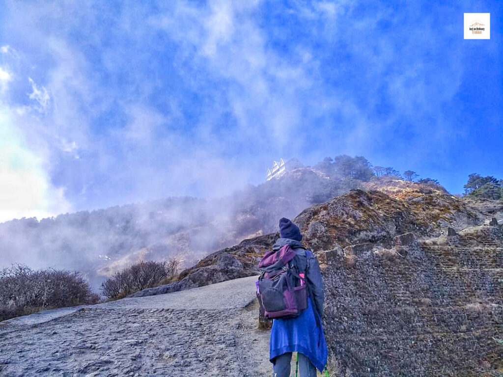 Doesn't that hotel from Sandakphu looks like Norman Bates Motel from Alfred Hitchcock's movie Psycho?