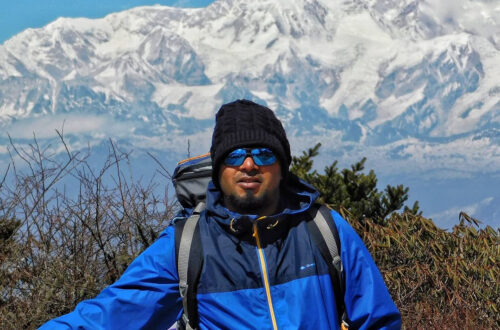 Standing in the backdrop of the mighty Kanchenjunga at Sandakphu!
