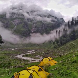 First official camp stop: Jobra. 📍 If you had to define paradise, wouldn't it look something like this? 👇💚